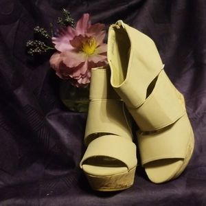 Shoes: NWOT Platform Cork heels